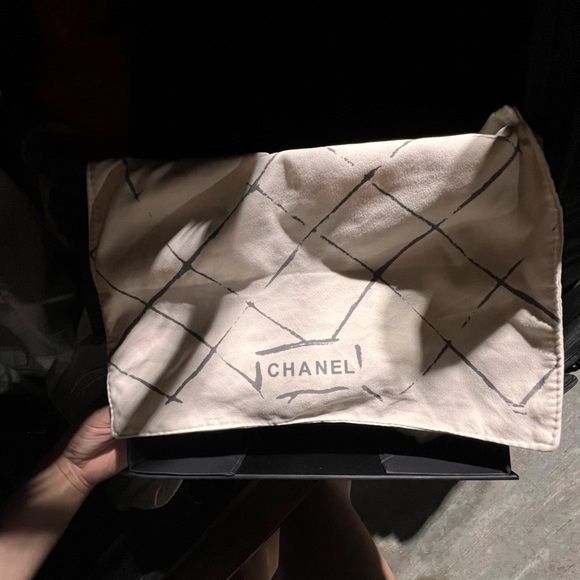 Authentic Chanel Python Black Old Medium Boy RARE - Picture 11 of 13